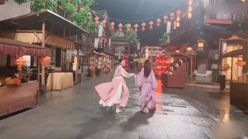 研究生横店做群演:上午学生晚上女佣