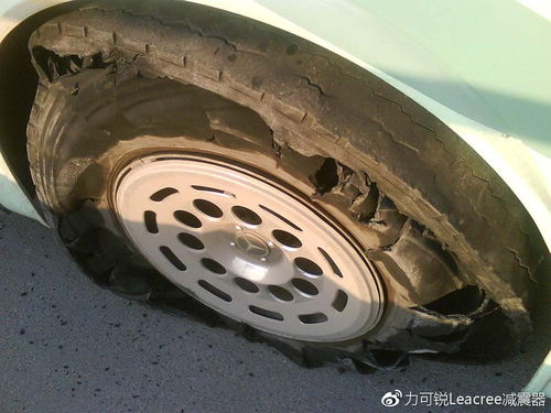 汽车胎压多少是满的