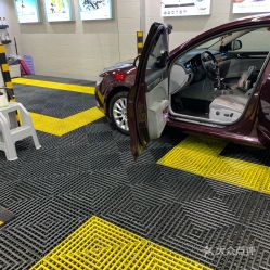 开汽车精洗店要多少钱