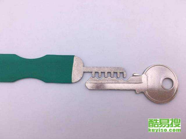汽车开锁换钥匙多少钱