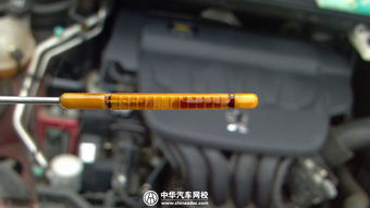 怎么测试汽车机油量多少