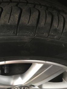 汽车划痕更换轮胎多少钱