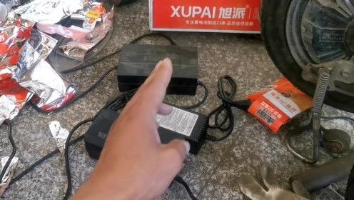 电动汽车充电器多少瓦