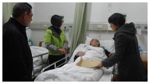 父亲住院仨儿子都从上海回来照顾