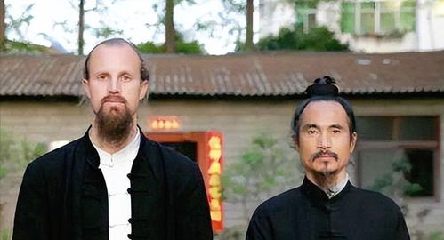 美国小伙武当山习武15年金发变黑发