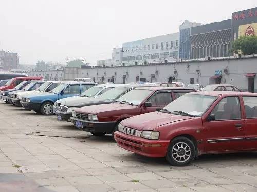 15年汽车年保养多少 15年汽车年保养多少