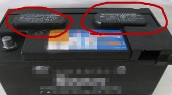 汽车电瓶充电12伏多少
