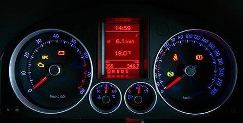 汽车水温表多少需要停车