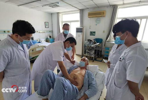 业界医生怎么看董某莹学医路径？