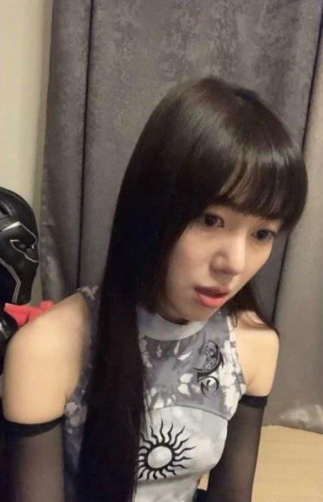 女团成员自曝严重躯体化 与公司解约