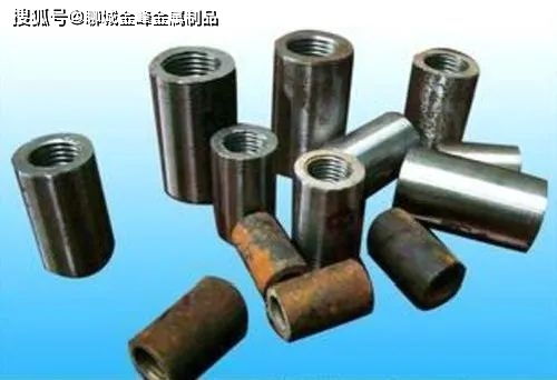 汽车油箱容积多少(汽车油箱容积多少，影响因素与实际应用探讨)