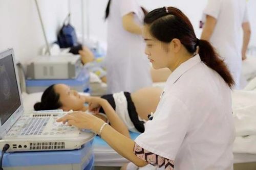 25岁女孩婚前体检时才发现无子宫(无子宫的奇迹，一个女孩的成长与挑战)