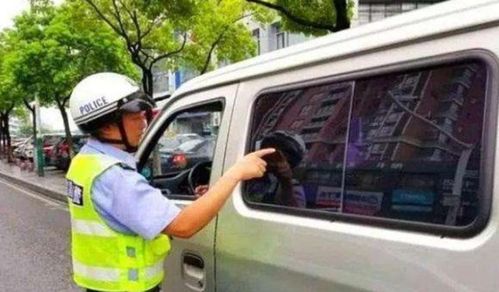 汽车撕窗户膜多少钱一天(汽车撕窗户膜的费用及一天内完成所需的时间与成本分析)