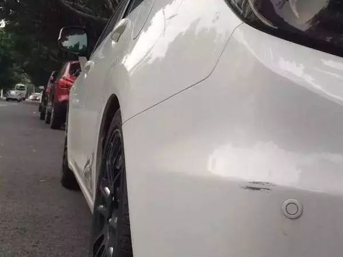 汽车蹭了一点漆多少钱(汽车蹭了一点漆，修复费用知多少？