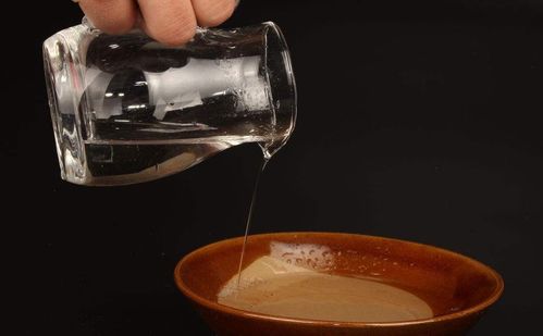 汽车玻纤油多少钱一瓶(汽车玻纤油价格解析，多少钱一瓶？