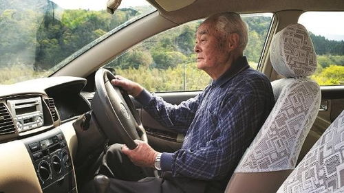 汽车驾照可以考吗多少岁(汽车驾照的考取年龄及相关事项解析)