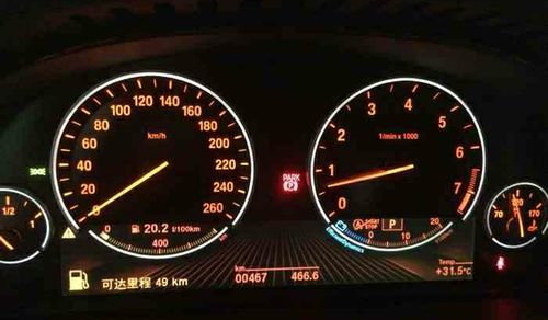 汽车跑了一公里要多少油(汽车跑一公里需要多少油？全面解析油耗因素)