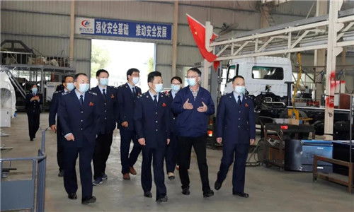 随州汽车厂工资多少一月(随州汽车厂工资水平探究)