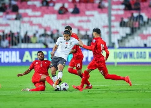 绝杀!国足1-0主场击败巴林(绝杀！国足1-0主场击败巴林，再现国家荣耀之夜)