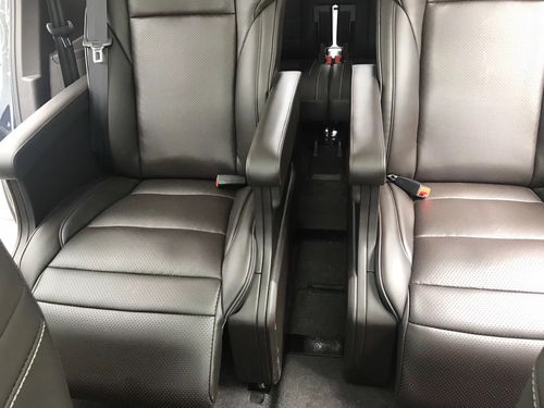 汽车座椅改装皮革多少钱(汽车座椅改装皮革，价格与考量)