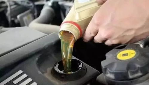 汽车开锅要加多少水和油(汽车开锅时水和油的添加，指南与解析)