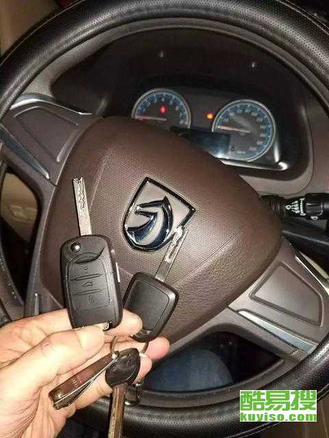 大观路开汽车锁多少钱(大观路汽车开锁服务费用详解)