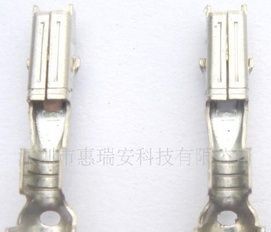 上海汽车连接器多少钱(上海汽车连接器价格解析)