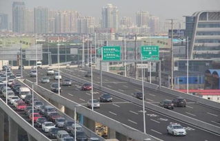 港区到联发汽车城多少路(从港区到联发汽车城的路线攻略，探寻合适的公交线路)