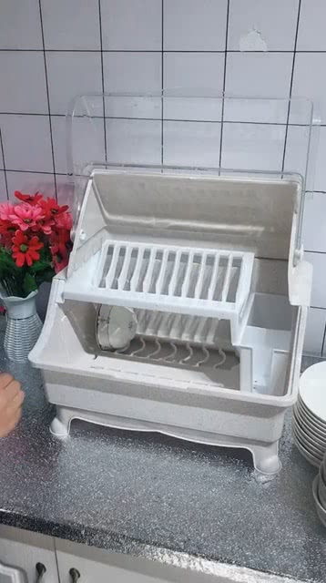 汽车收纳盒能放多少水(汽车收纳盒的容量与水的装载量探究)