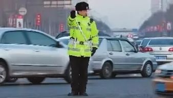 小型汽车超载扣多少钱(小型汽车超载罚款详解，扣多少钱？