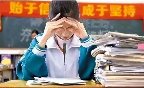 女生高考724分爸爸激动到尖叫(女生高考724分，爸爸激动到尖叫)