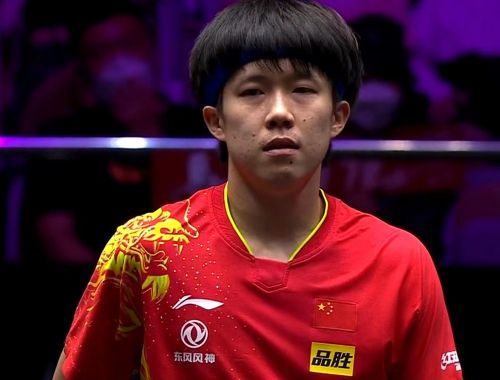 王楚钦4-0横扫张本智和夺冠(王楚钦4-0横扫张本智和夺冠，乒乓新星闪耀赛场)