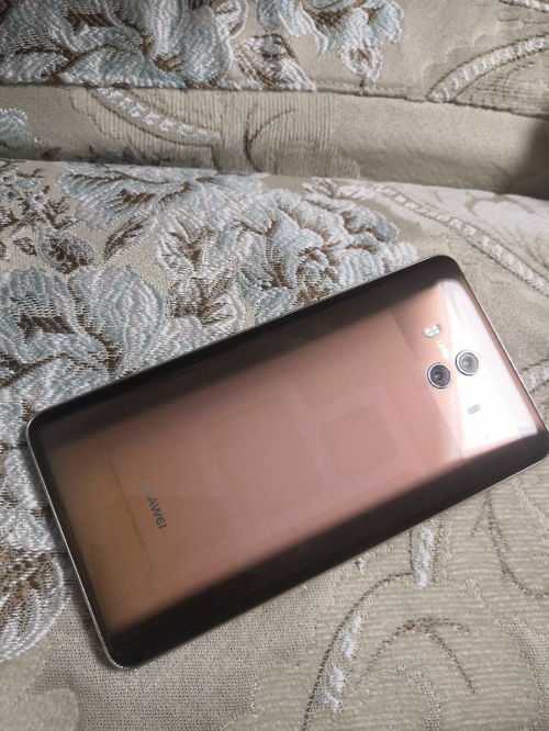 华为手机后盖怎么充电