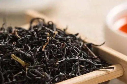 老人长期用茶服药血脂失控