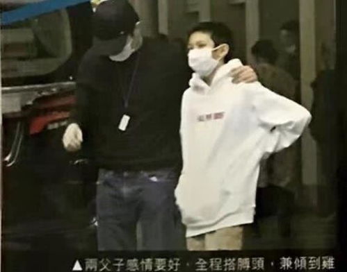 袁咏仪张智霖儿子寸头近照