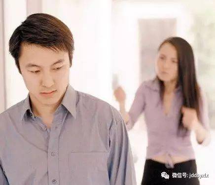 妻子孕四月发现丈夫海量亲密照