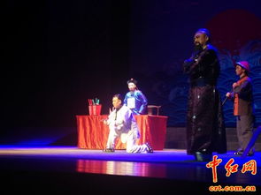 景区演员暴雨中坚持演出获满堂彩